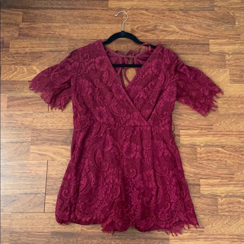 FRANCESCAS Ruby Short Sleeve Lace Romper Tie Back